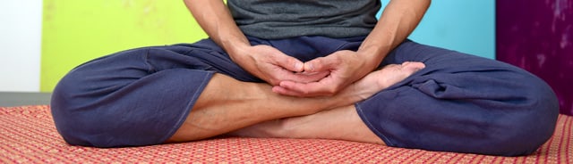 Insight meditation increases concentration, brain power and balance. Meditation class in Zurich at Sensib Thai Massage